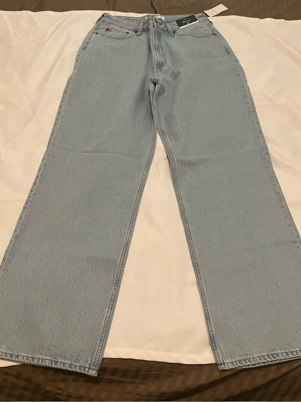 Women’s Abercrombie&Fitch “Curve Love” Jeans Size 28 Brand New Tags On